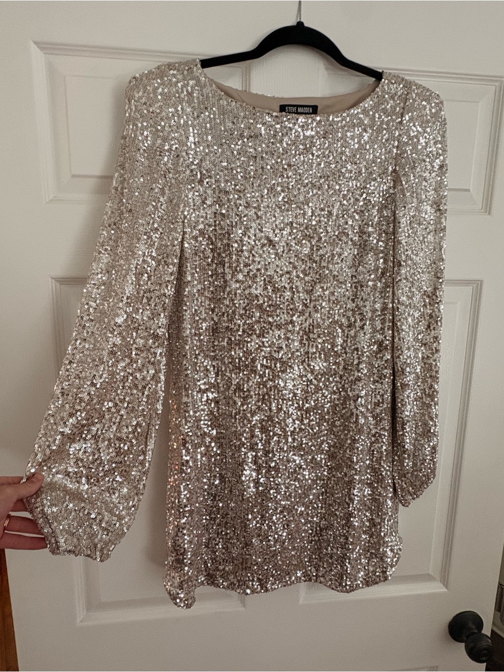 Steve Madden Silver Sequin Long-Sleeve Dress ✨✨